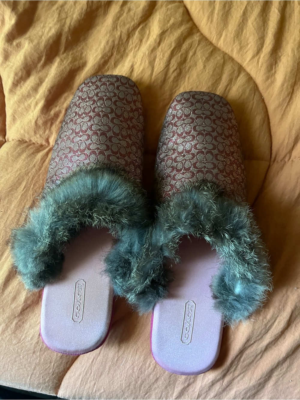 Coach Signature Rabbit Fur Trim Slippers Pink/Plum Metallic Size 10